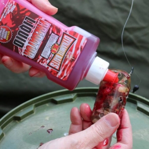 Posilovač na dravce Dynamite Baits XL Predator 250ml