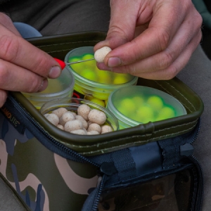  Box na nástrahy Fox Aquos Camolite Bait Storage Medium
