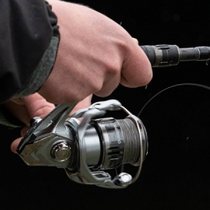 navijak Shimano Nasci 2500 FC